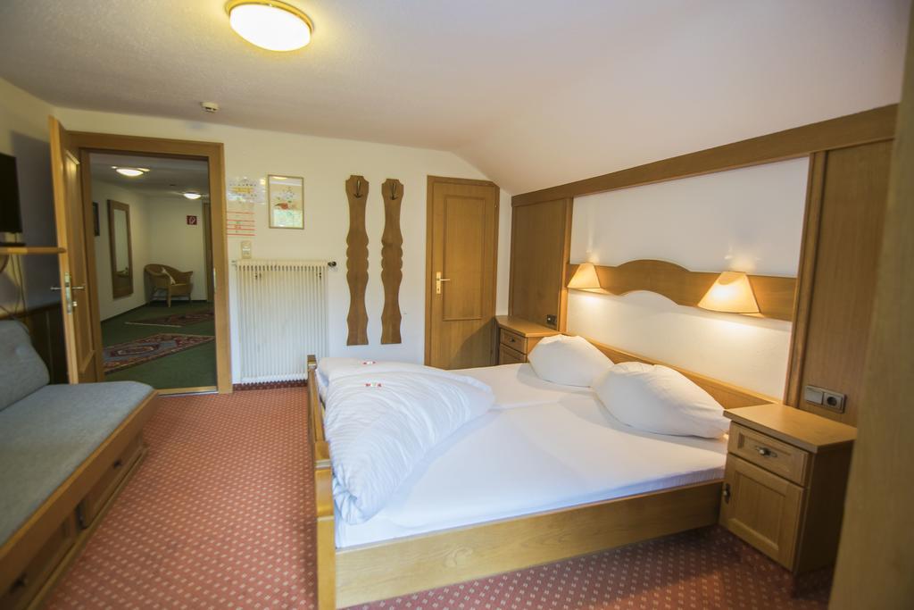 Pension Regina Mayrhofen Exterior foto