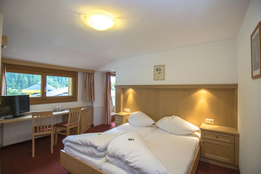 Pension Regina Mayrhofen Exterior foto